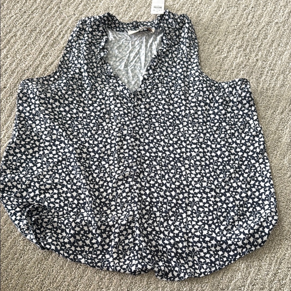 NWT Floral Navy Tank